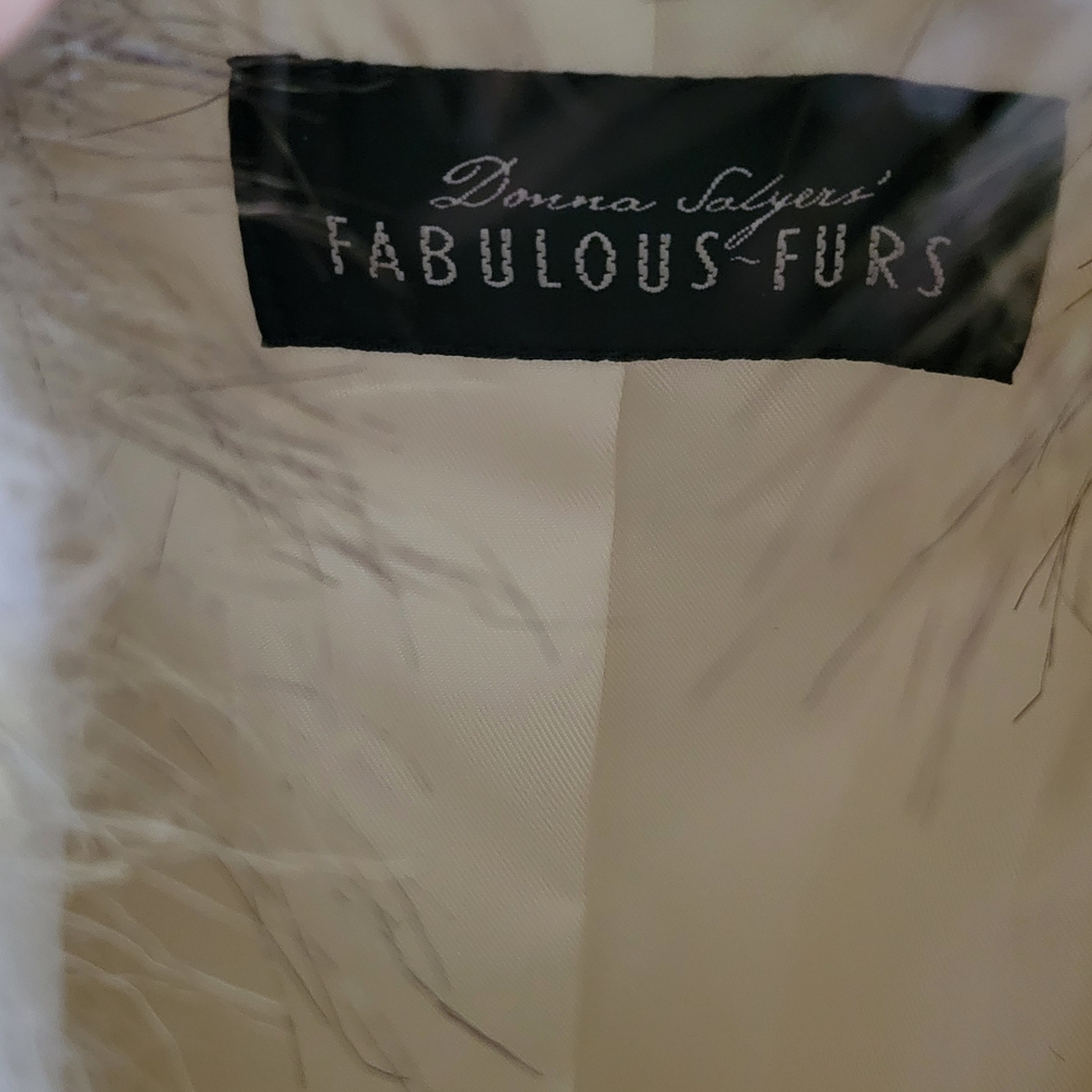 Elegant Cream and Tan Faux Fur Women's Jacket - Picture 6 of 7